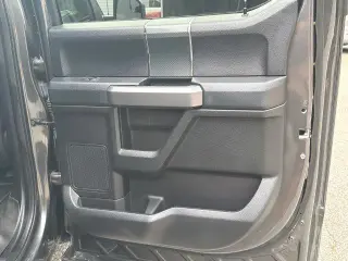 Ford F-150 2018 4x4 XLT 4dr SuperCrew 5.5 ft. SB en Español