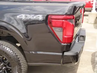 Ford F-150 2025 4x4 STX 4dr SuperCrew 5.5 ft. SB