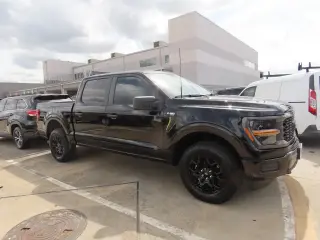 Ford F-150 2025 4x4 STX 4dr SuperCrew 5.5 ft. SB