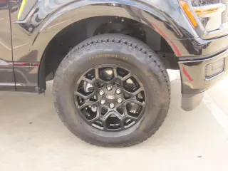 Ford F-150 2025 4x4 STX 4dr SuperCrew 5.5 ft. SB