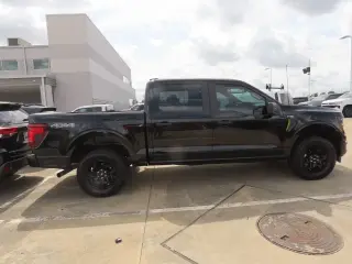 Ford F-150 2025 4x4 STX 4dr SuperCrew 5.5 ft. SB