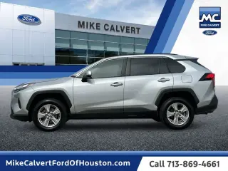 Toyota RAV4 2023 AWD XLE 4dr SUV