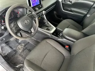 Toyota RAV4 2023 AWD XLE 4dr SUV
