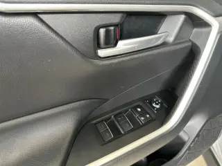 Toyota RAV4 2023 AWD XLE 4dr SUV