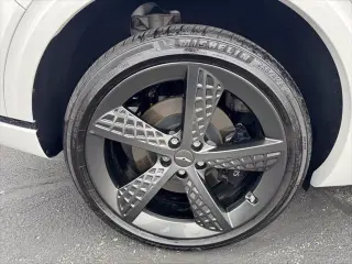 Genesis GV70 2025 AWD 2.5T Estándar 4p SUV
