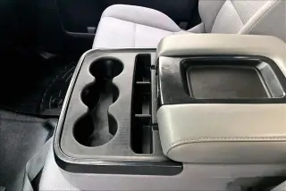 Chevrolet Silverado 1500 LD 2019 4x4 Camioneta de Trabajo 4d Cabina Doble 6.5 ft. SB