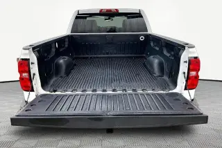 Chevrolet Silverado 1500 LD 2019 4x4 Camioneta de Trabajo 4d Cabina Doble 6.5 ft. SB