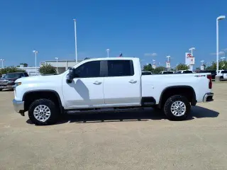 Chevrolet Silverado 2500HD 2022 4x4 LT 4dr Crew Cab SB