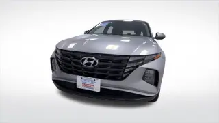 Hyundai TUCSON 2022 AWD SE 4p SUV (versión de mitad de año)