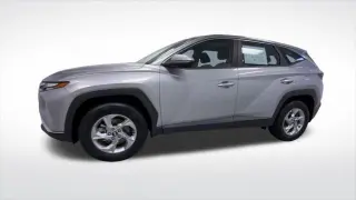 Hyundai TUCSON 2022 AWD SE 4p SUV (versión de mitad de año)