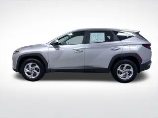 Hyundai TUCSON 2022 AWD SE 4p SUV (versión de mitad de año)