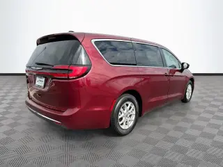 Chrysler Pacifica 2023 Touring L 4dr Mini-Van