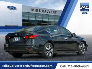 Nissan Altima 2022 2.5 SV 4dr Sedán