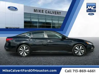 Nissan Altima 2022 2.5 SV 4dr Sedán