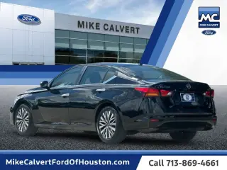 Nissan Altima 2025 2.5 SV 4dr Sedán