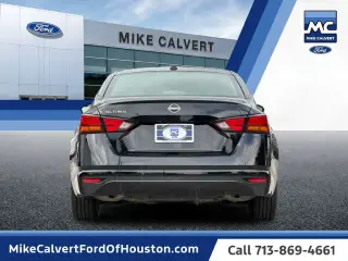 Nissan Altima 2025 2.5 SV 4dr Sedán