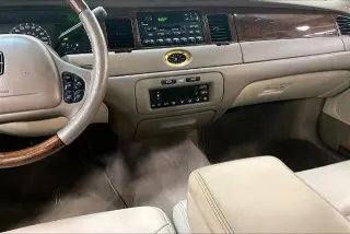Lincoln Town Car 2000 Cartier 4dr Sedan