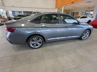 Volkswagen Jetta 2024 SE 4p Sedan