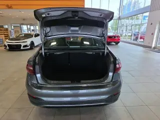 Volkswagen Jetta 2024 SE 4p Sedan