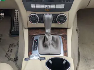 Clase C Mercedes-Benz 2013 C 250 Luxury 4dr Sedan