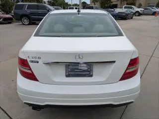 Clase C Mercedes-Benz 2013 C 250 Luxury 4dr Sedan