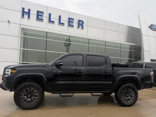 Toyota Tacoma 2022 4x4 Limited 4 puertas Doble Cabina 5.0 pies SB
