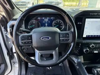 Ford F-150 2023 4x4 Lariat 4dr SuperCrew 5.5 ft. SB