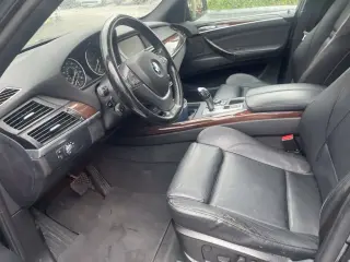 BMW X5 2013 AWD xDrive50i 4p SUV