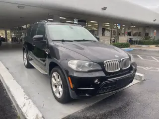 BMW X5 2013 AWD xDrive50i 4p SUV