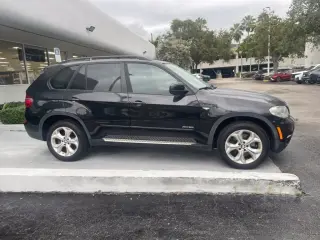 BMW X5 2013 AWD xDrive50i 4p SUV