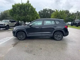 Volkswagen Taos 2022 tracción en todas las ruedas S 4Motion 4p SUV