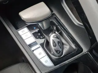 Hyundai ELANTRA 2025 SEL Conveniencia 4p Sedan