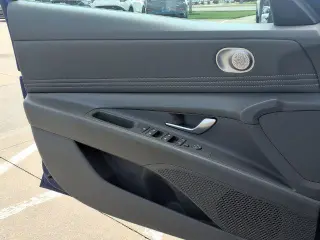 Hyundai ELANTRA 2025 SEL Conveniencia 4p Sedan