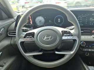 Hyundai ELANTRA 2025 SEL Conveniencia 4p Sedan
