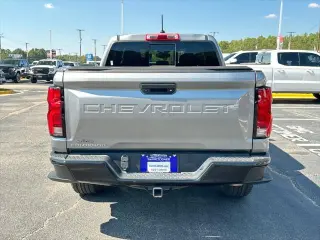 Chevrolet Colorado 2023 4x4 Z71 4p Puerta Lateral Cabina de Tripulacion 5 ft. SB
