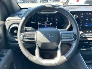 Chevrolet Colorado 2023 4x4 Z71 4p Puerta Lateral Cabina de Tripulacion 5 ft. SB