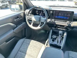 Chevrolet Colorado 2023 4x4 Z71 4p Puerta Lateral Cabina de Tripulacion 5 ft. SB