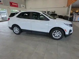 Chevrolet Equinox 2024 LS 4p SUV con 1PL