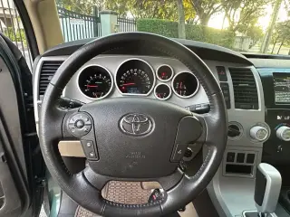 Toyota Tundra 2007 Limited 4dr Double Cab 4WD SB (5.7L V8)
