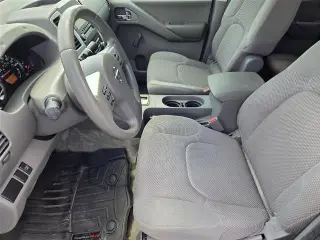 Nissan Frontier 2014 4x2 S 4 puertas Crew Cab 5 ft. SB Pickup 6M