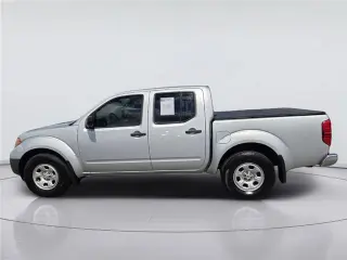 Nissan Frontier 2014 4x2 S 4 puertas Crew Cab 5 ft. SB Pickup 6M