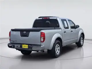 Nissan Frontier 2014 4x2 S 4 puertas Crew Cab 5 ft. SB Pickup 6M