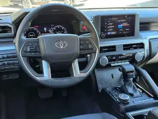 Toyota Tacoma 2025 4x4 SR5 4p Doble Cabina Doble 5.0 ft SB