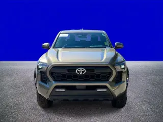 Toyota Tacoma 2025 4x4 SR5 4p Doble Cabina Doble 5.0 ft SB
