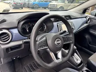 Nissan Versa 2024 SV 4p Sedán