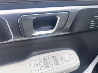 Hyundai SANTA FE 2024 SEL SUV de 4 puertas