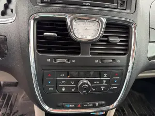 2016 Chrysler Town & Country