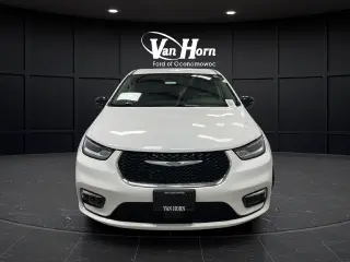 2024 Chrysler Pacifica Hybrid