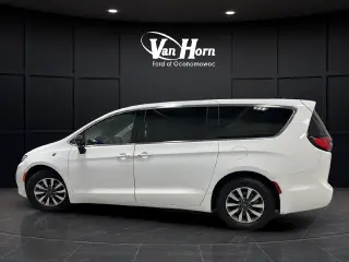 2024 Chrysler Pacifica Hybrid