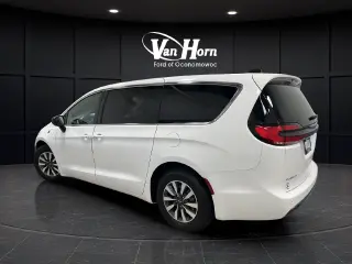 2024 Chrysler Pacifica Hybrid